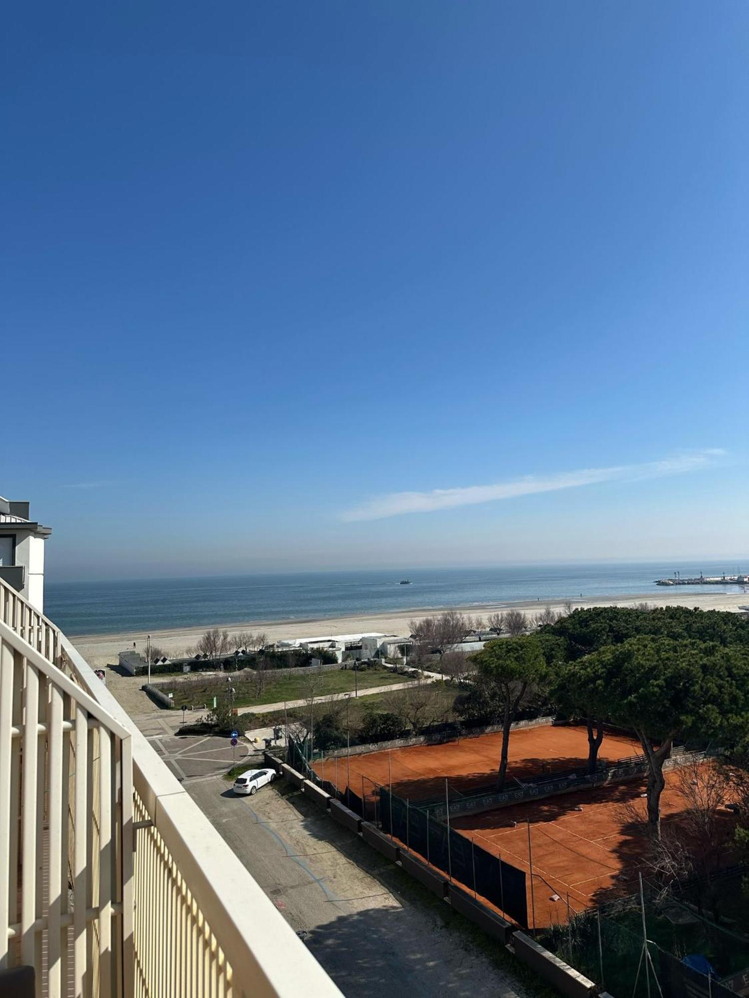 Hotel Helios Beach Milano Marittima Extérieur photo