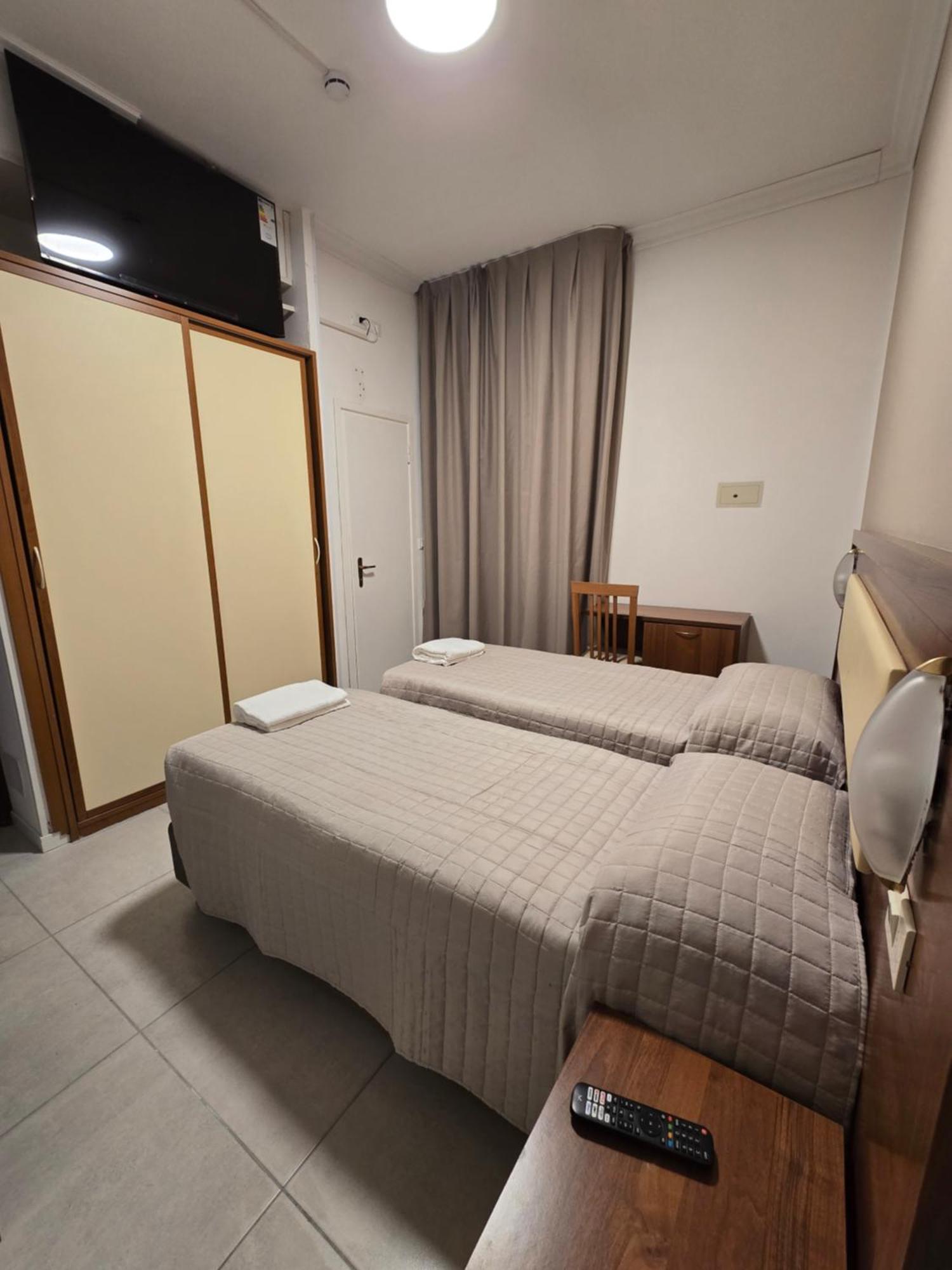 Hotel Helios Beach Milano Marittima Extérieur photo