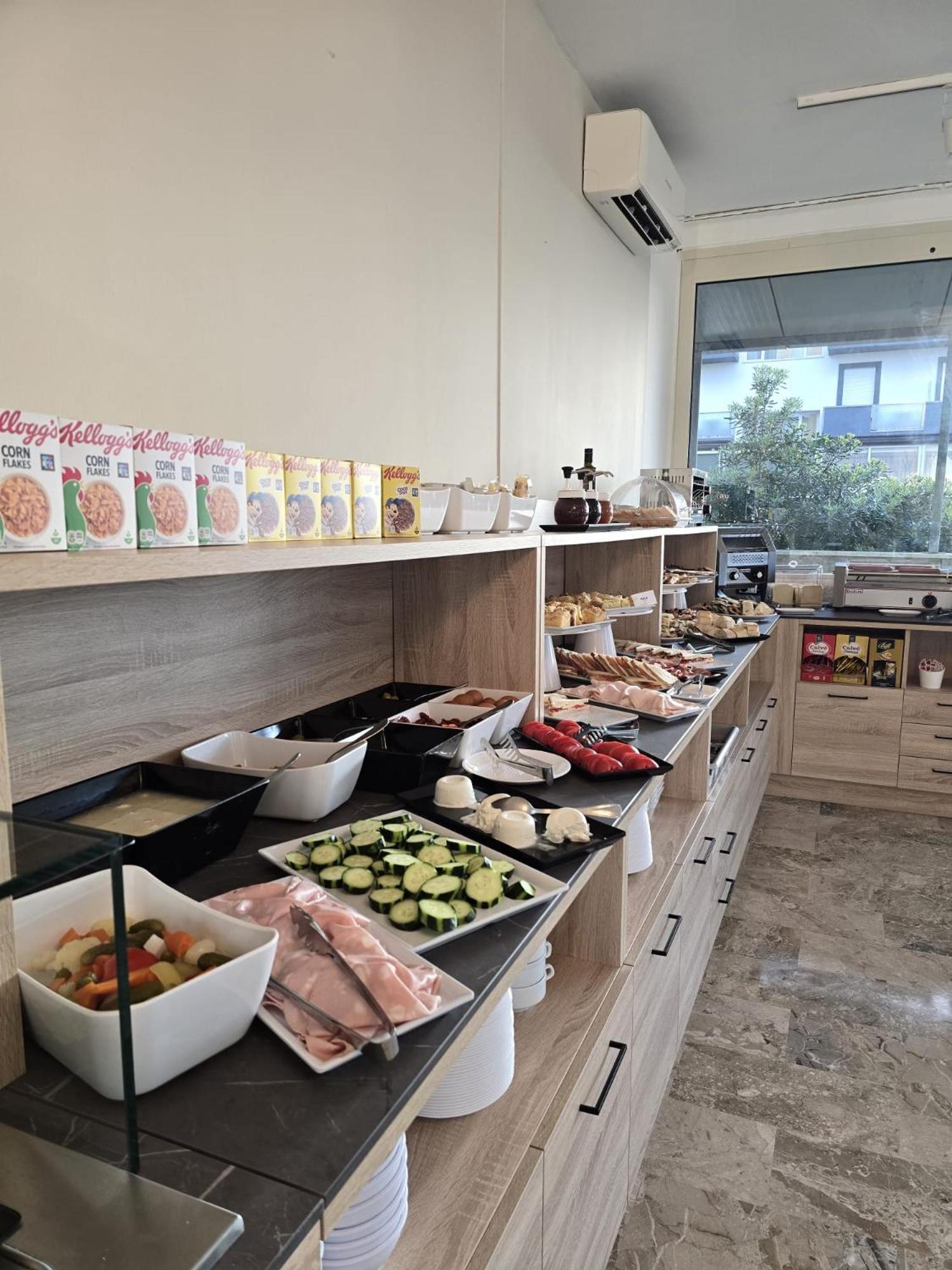 Hotel Helios Beach Milano Marittima Extérieur photo