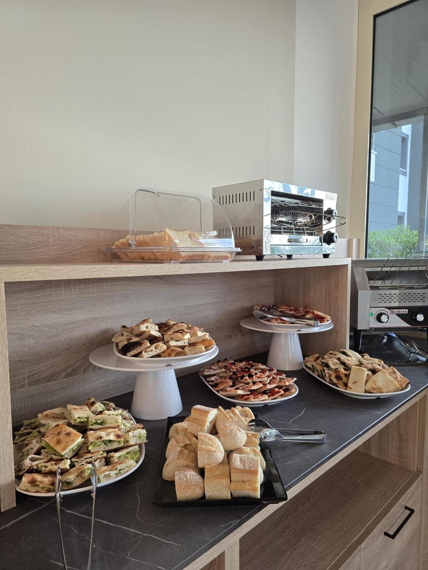 Hotel Helios Beach Milano Marittima Extérieur photo