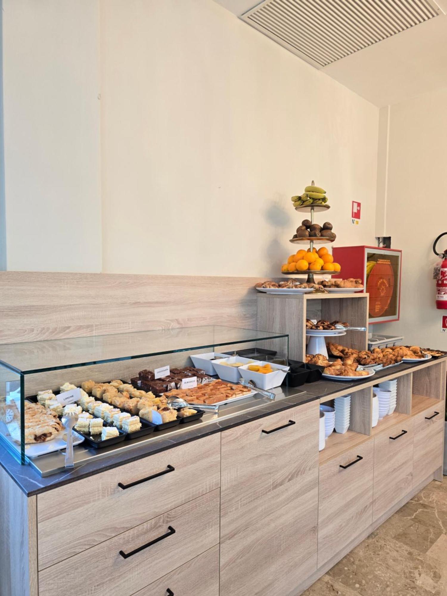 Hotel Helios Beach Milano Marittima Extérieur photo