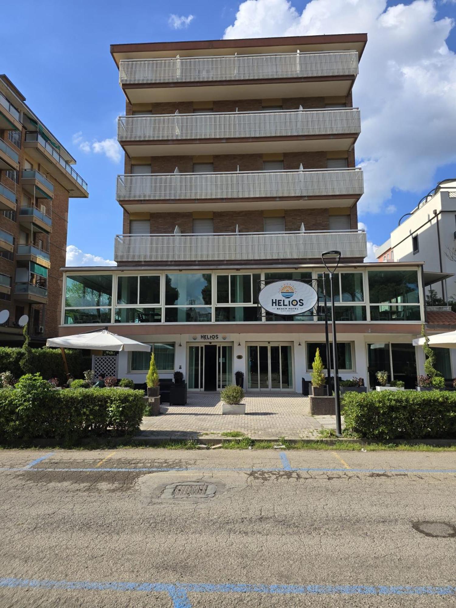 Hotel Helios Beach Milano Marittima Extérieur photo
